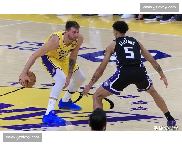 湖人对阵热火总决赛第一场直播揭幕战精彩纷呈谁能先拔头筹